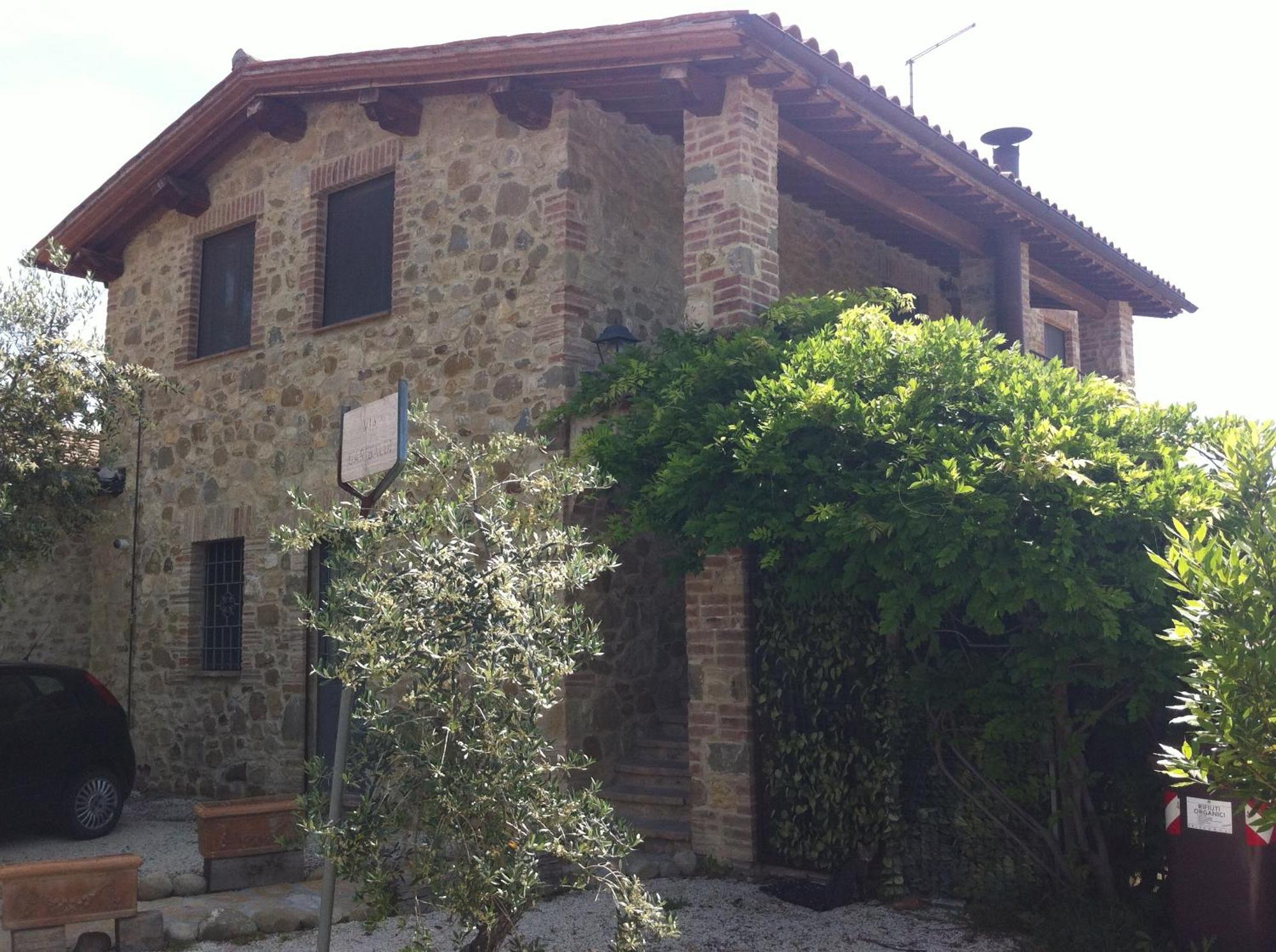 La Locanda Del Colle Acomodação com café da manhã Canalicchio Exterior foto